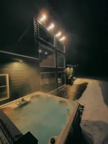 NEW private 4BD Lake Home | Pet-Friendly | Hot Tub - Image 4