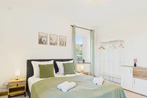 Modern in the spa town: apartment + parking for 6 people - Image 4