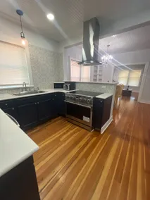 Large, spacious, & near downtown - Image 3