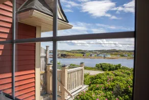 Twillingate Private Waterfront Suite w/ Patio - Image 5