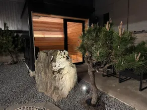 Guest house with sauna located between ancient tombs, 3-minute walk from the station - Image 5