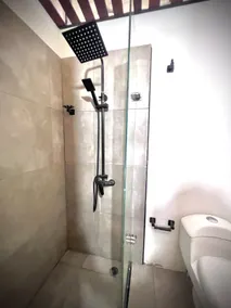 Spacious, industrial style in the colonial area of Prado - Image 5