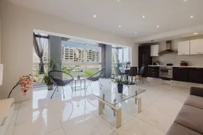 St Julians centre 3BED with views! by Homely - Image 3