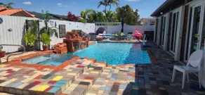 Crazy Pool in Miami - Image 2