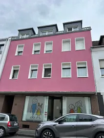 Central apartment | Netflix, coffee & parking - Image 2