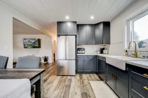 Modern Home Suite in Pincher Creek - Image 5
