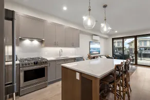 Saratoga Beach House - Modern 1 min walk to beach - Image 3
