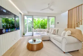 Luxury Beach Escape with Rooftop & Heated Pool - Image 2