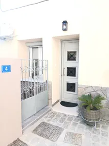 Central cozy home - Image 3