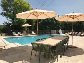 Domaine de Péroline Piscine et jacuzzi - Image 5