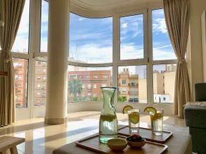 Entire Apartment with Views of the Rambla - Image 2