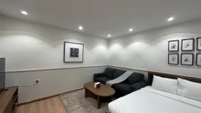 Luxury Modern Studio | Near Prophet’s Mosque - Image 5