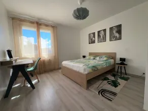 T4 • 6 people • 3 bedrooms • Parking • Balcony - Image 2