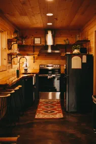 Cozy Cabin by Stockton Lake Dam - Image 2