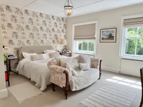 Tranquil Seaside Cottage by NewFo - Image 3