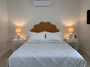 Modern Guest Suite in Port Richey - Image 2