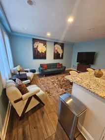 Private Jacuzzi Retreat At Piedmont Park. - Image 2