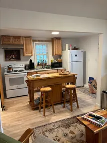One bedroom near uvm, medical center, waterfront - Image 3