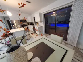 Luxury getaway, Heated Pool, Weeki Wachee - Image 5