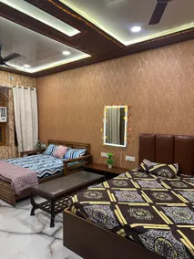 Luxurious 3bhk flat10min to temple|Akash home stay - Image 3