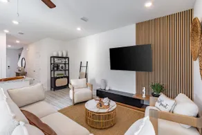 Coastal 3BR Townhouse Near the Beach - Image 3