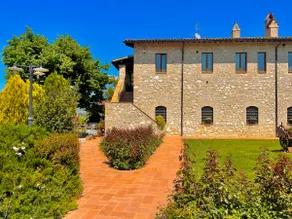 Spoleto - Camera Purple - Image 3