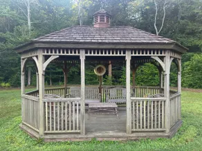 Rest & Rejuvenate in Hemlock Hideaway - Image 3