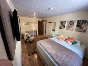 Cozy Studio Apartment near the Airport - Image 5