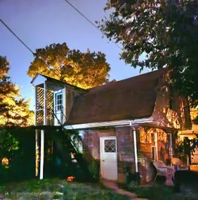 The Poplar One: Private Cottage & Garage - Image 2