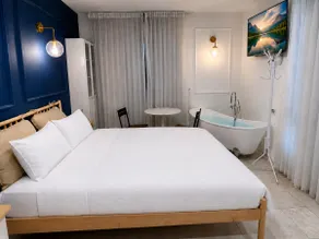 Zohar on the Sea - Cozy Studio with a Shared Pool in Neve Zohar - Image 5