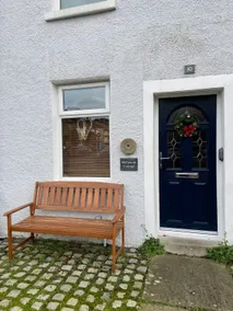 Central, 1 bed & parking permit - Image 4