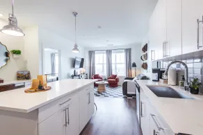 Western Velvet | 2BR 1KSF! | POOL + BAR - Image 3