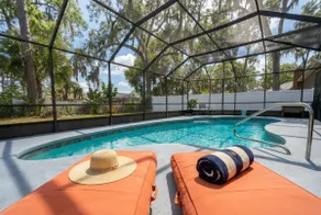 No Extra Fees Heated Pool Home! Near Beach 8 min. - Image 5