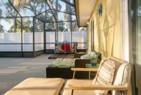 No Extra Fees Heated Pool Home! Near Beach 8 min. - Image 4