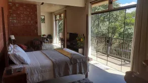 Charming Loft with Hydro and Breathtaking View - Image 4