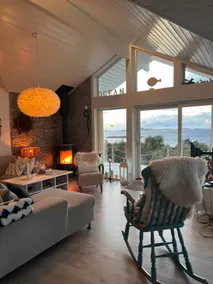 Fosenperle with panoramic sea view, fireplace & bubble bath - Image 3