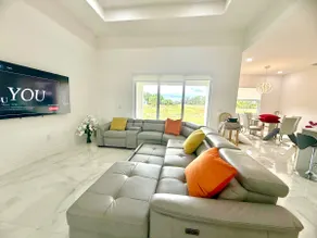 Beautiful and Cozy Getaway in LaBelle - Image 2