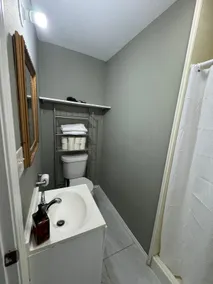 Charming and Modern 1BR Townhome in Harlingen, TX - Image 5