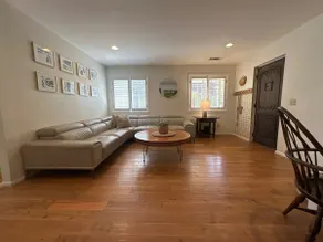 Elegant retreat on the Central Coast - Image 2