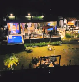 Cabin, Swimming Pool, Sauna, Terrace and Private Garden - Image 2