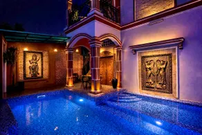 Modern Pool Villa • Kitchen, Washer, Fast Wi-Fi - Image 2