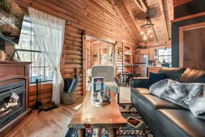 1BR 2BA Cabin Hot Tub, Minutes to Pigeon Forge - Image 3
