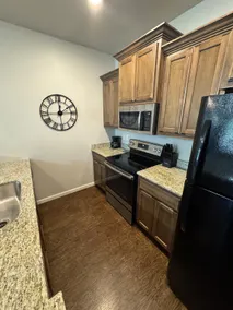 Immaculate 2BR Getaway - Image 3