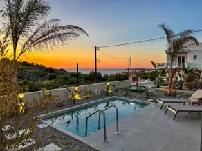 MeΘιά Villa - Image 3
