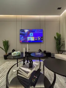 Luxury Al Muruj Apt | 65” TV | Keyless Entry - Image 2