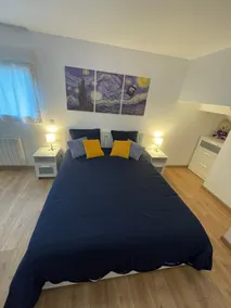 Large 85 m2 duplex apartment - Image 5