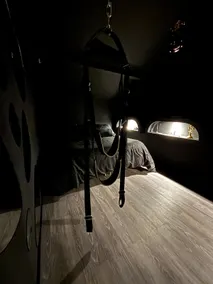 Dark apartment, private spa, sauna, jacuzzi - Image 2