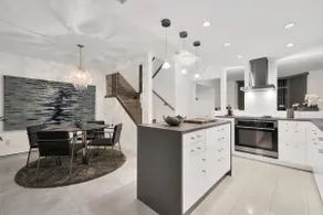 NEW Listing - Stylish Coal Harbour Townhome - Image 2