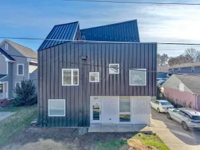 First Level Flat, Walkable, Downtown Vibe, PetsOK - Image 2