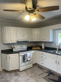 Cozy Cove: Family Lake Getaway - Image 4